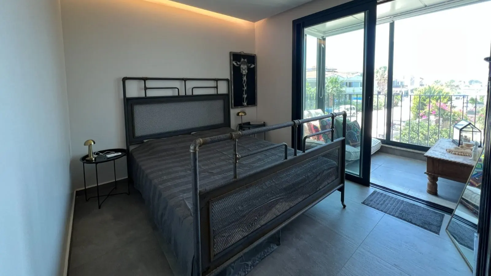 Spacious room